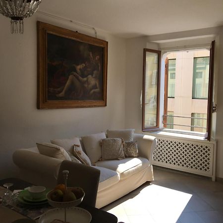 Apartamento Il Tenore D'Oro Centralissimo Parma Exterior foto