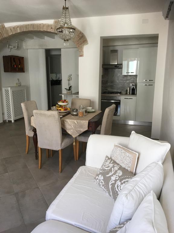 Apartamento Il Tenore D'Oro Centralissimo Parma Exterior foto