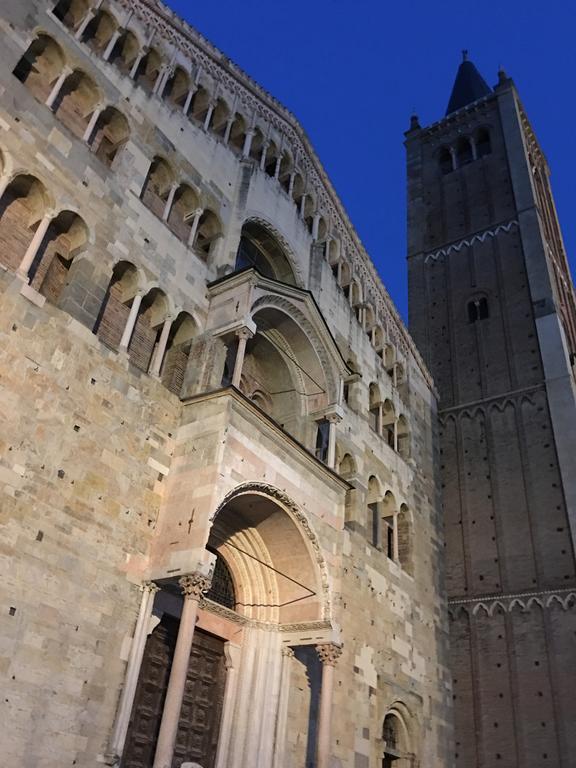Apartamento Il Tenore D'Oro Centralissimo Parma Exterior foto